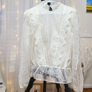 Elegant Express Lace Ivory Blouse - New with Tags - Size Small
